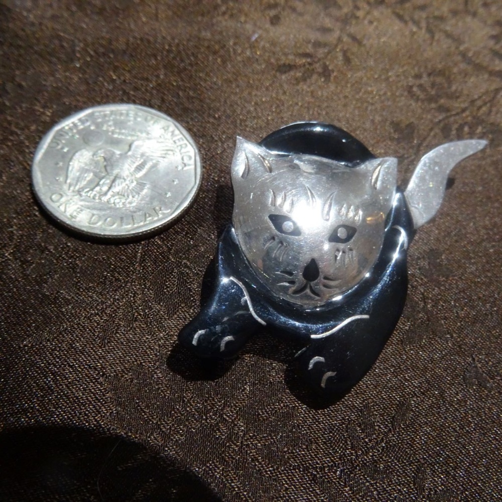 Sterling Silver w Black Cat Pendant Brooch